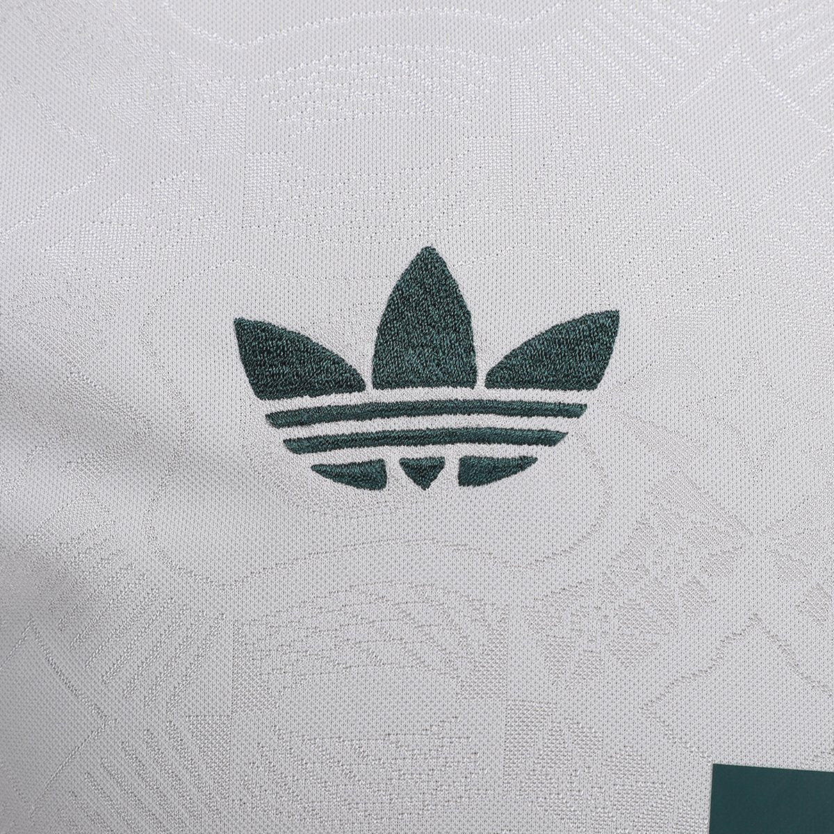 Camisa Bayern de Munique Oktoberfest 25/26 s/n Torcedor Adidas Masculina - Bege